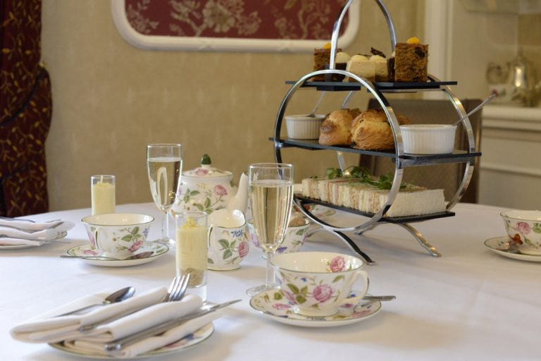 Afternoon tea in the Swindon area – Chiseldon House Hotel & Restaurant